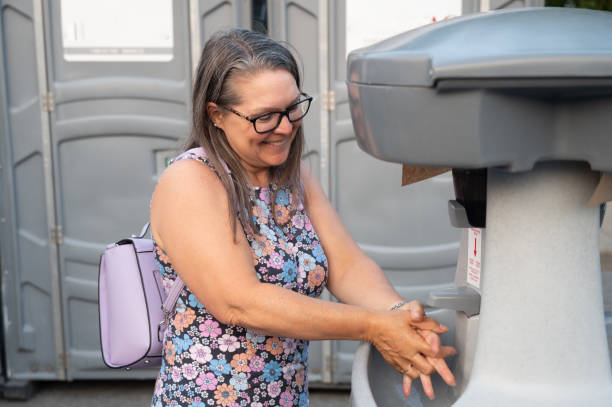 Best Portable bathroom rental  in Red Springs, NC